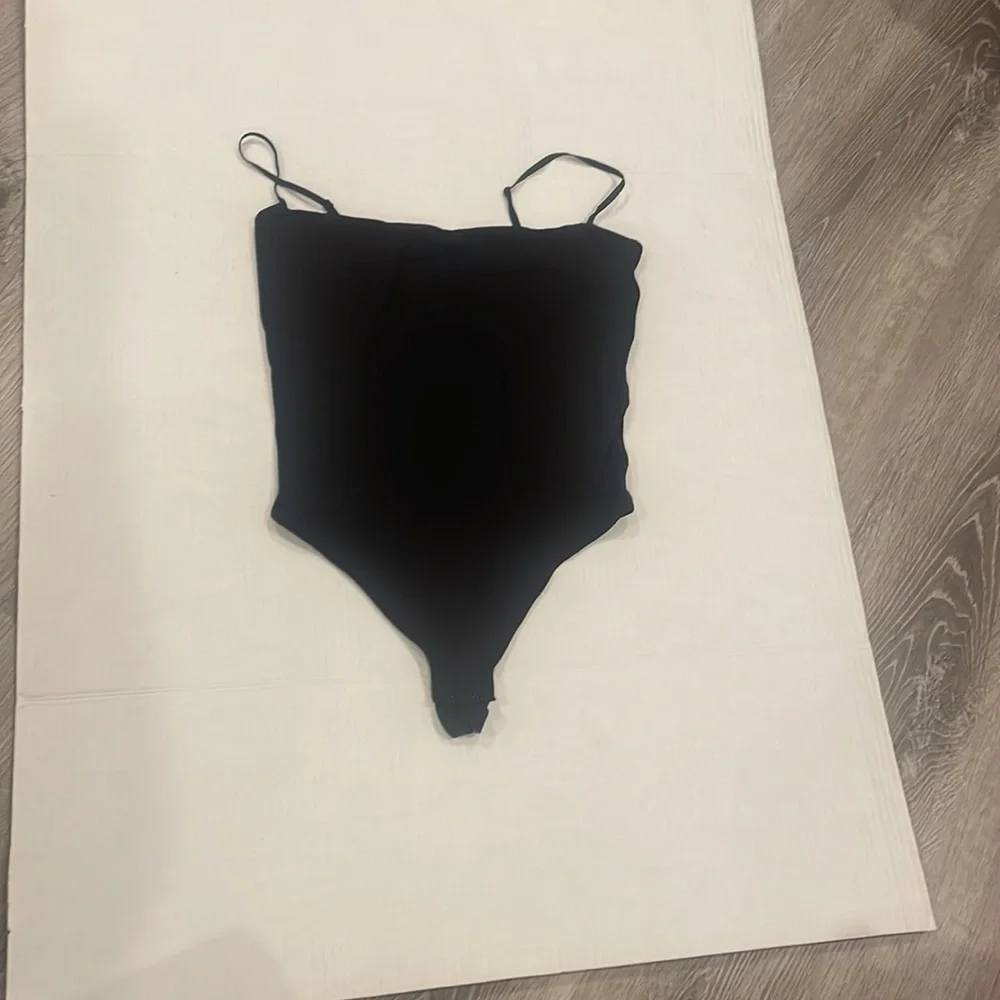 NWOT SKIMS FITS EVERYBODY CAMI BODYSUIT Color Onyx Size XS_7